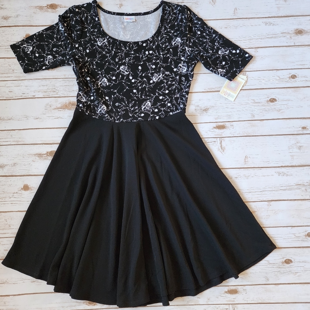 Black / White Floral Dress 2XL